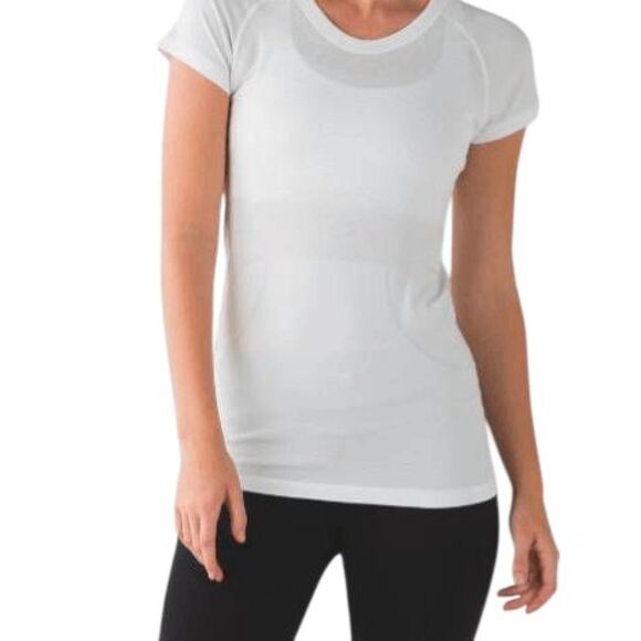 NWOT LULULEMON ATHLETICA Swifty Tech Short Sleeve Crew In White Size 6 - Picture 1 of 5